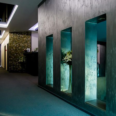 Hotel Aqua Targu Jiu Bagian luar foto